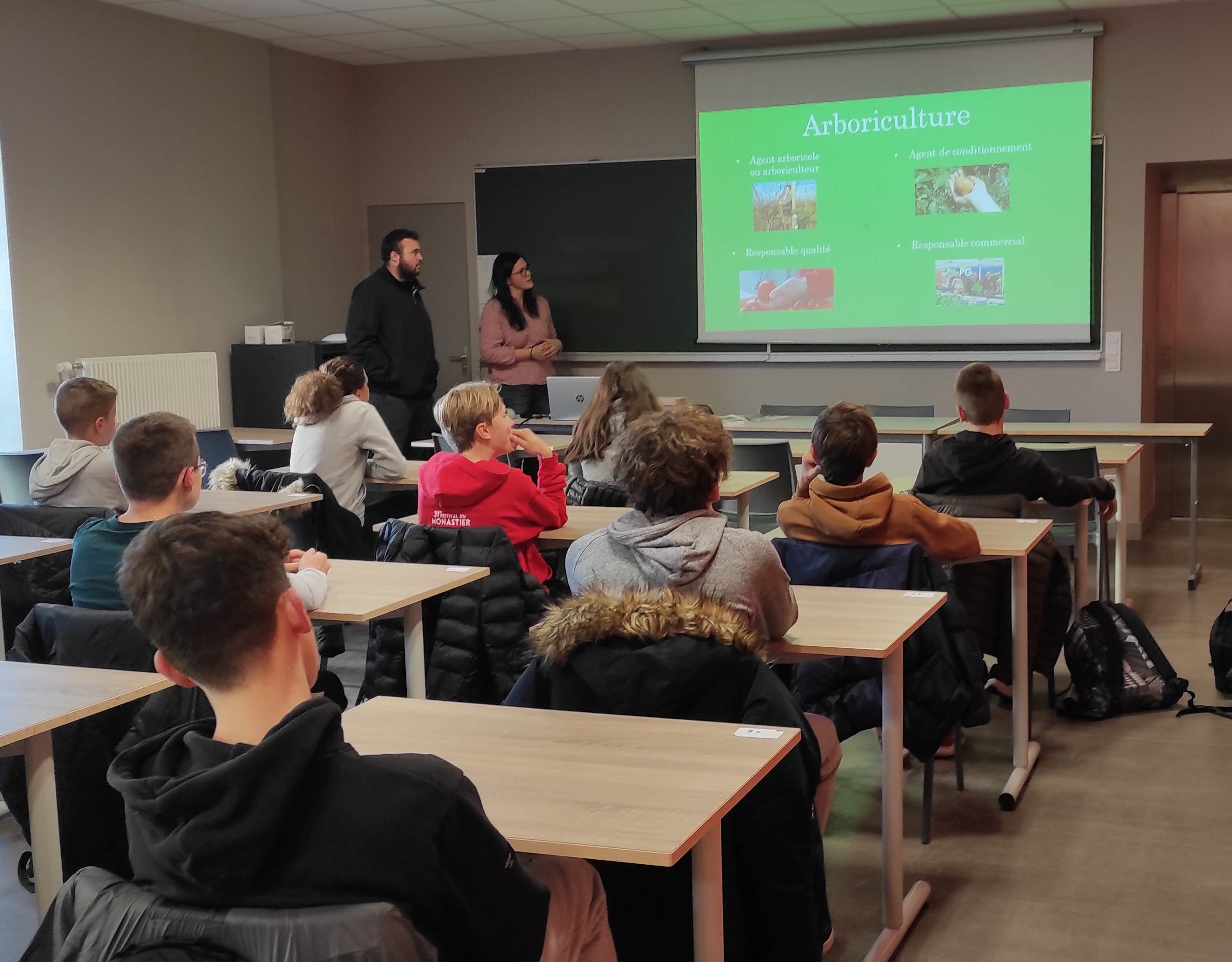 Les jeunes agriculteurs à la rencontre des collégiens