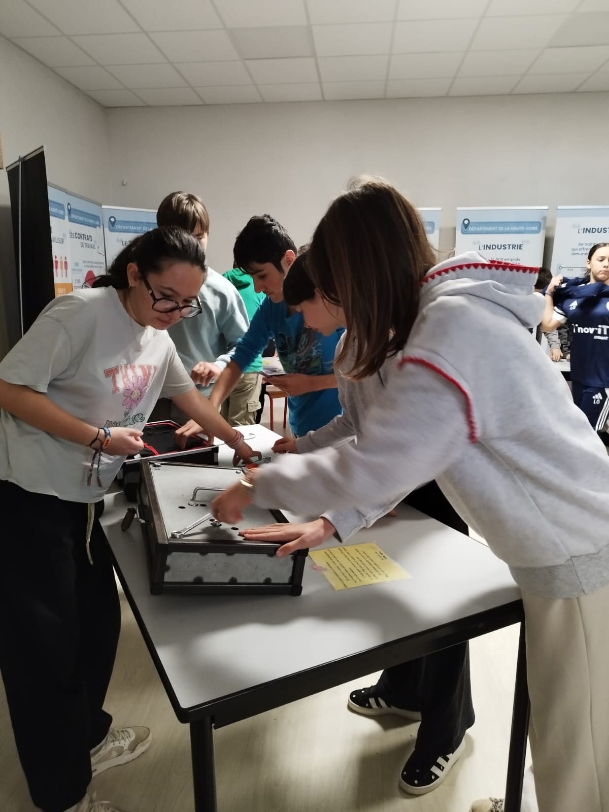 métiers de l'industrie 2025 4eme