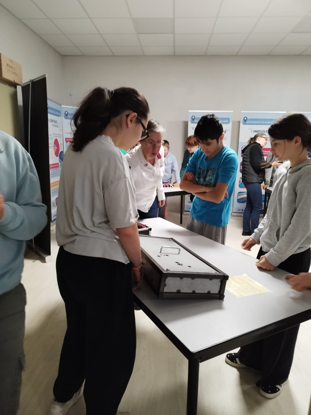 métiers de l'industrie 2025 4eme