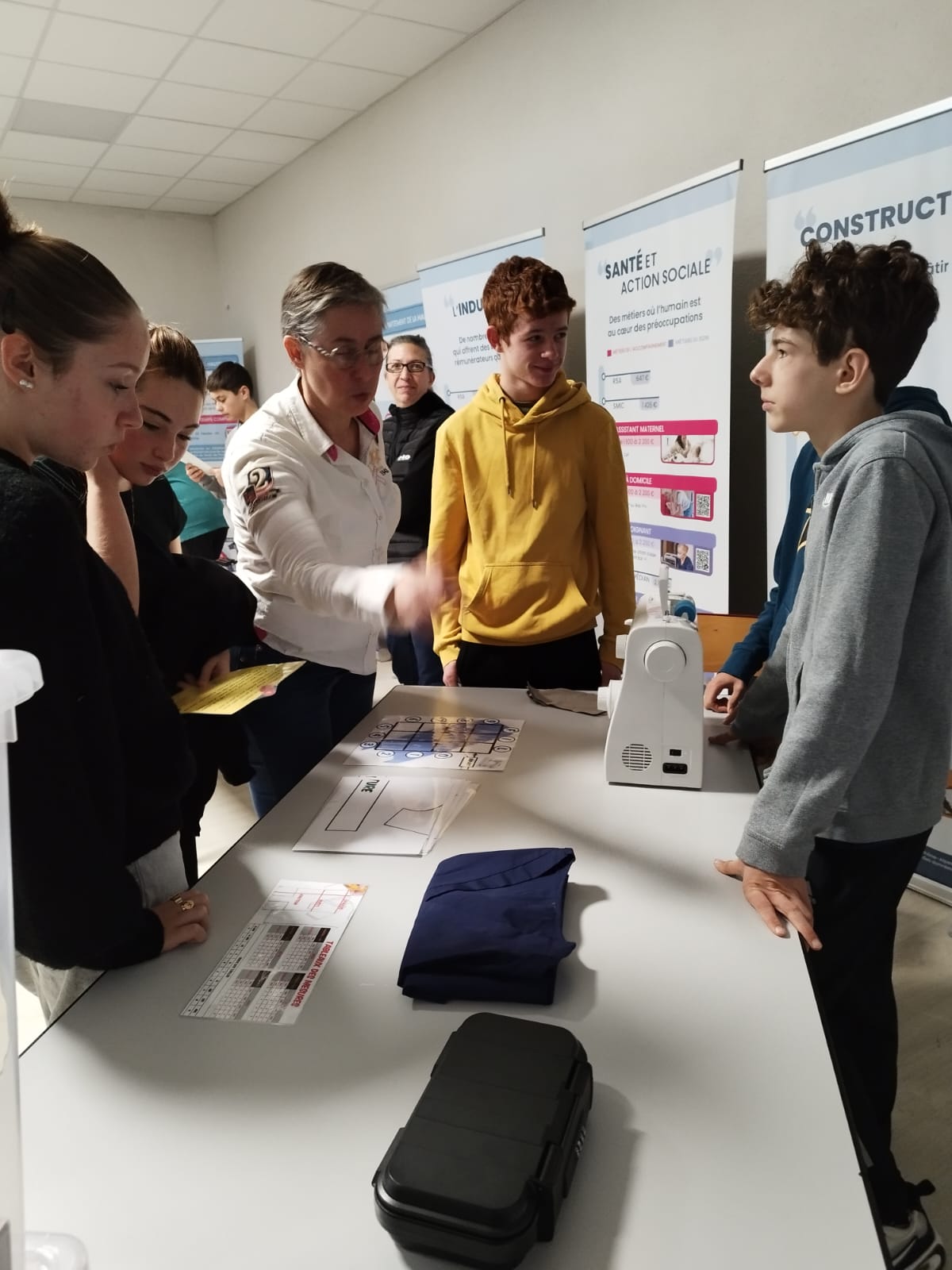 métiers de l'industrie 2025 4eme